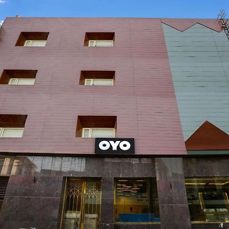 Collecion O White House Hotel New Delhi Exterior photo