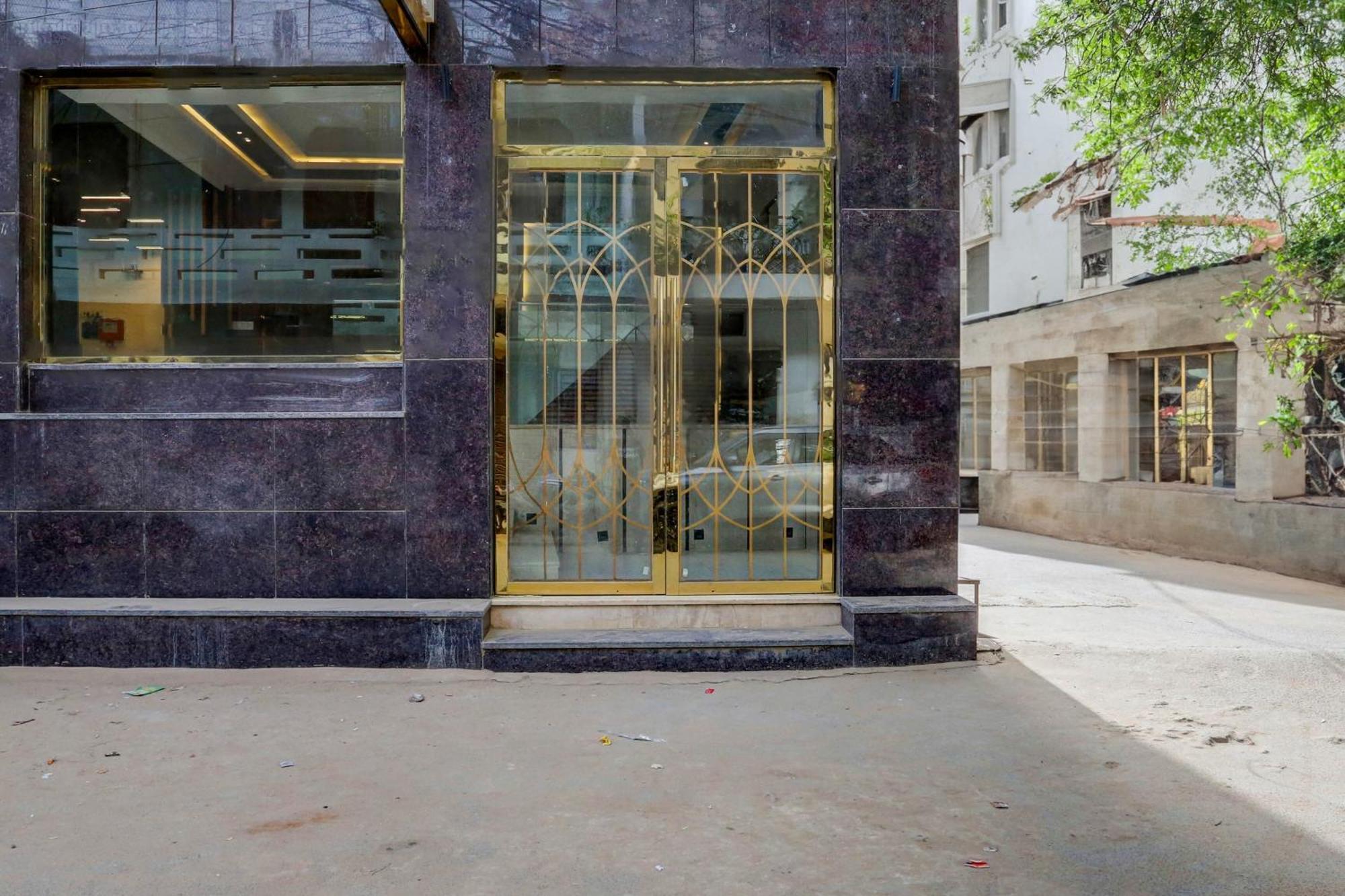 Collecion O White House Hotel New Delhi Exterior photo